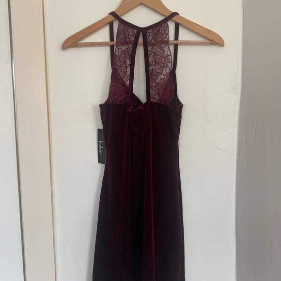 Maroon Dress - Picture 1 of 1